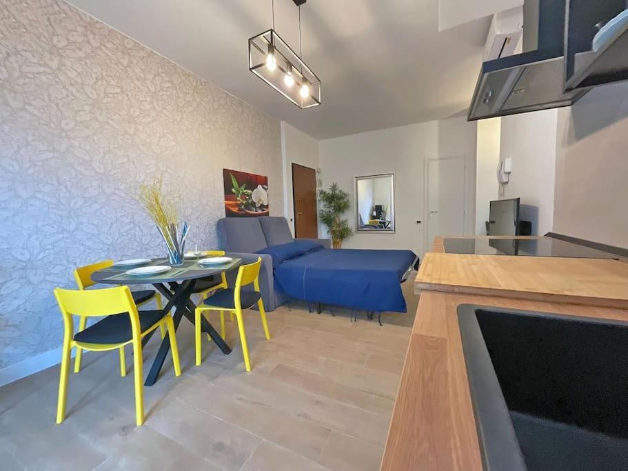 Ferienwohnung Bright & Modern 2 Min Metro 20Min Niguarda H Mailand Exterior foto